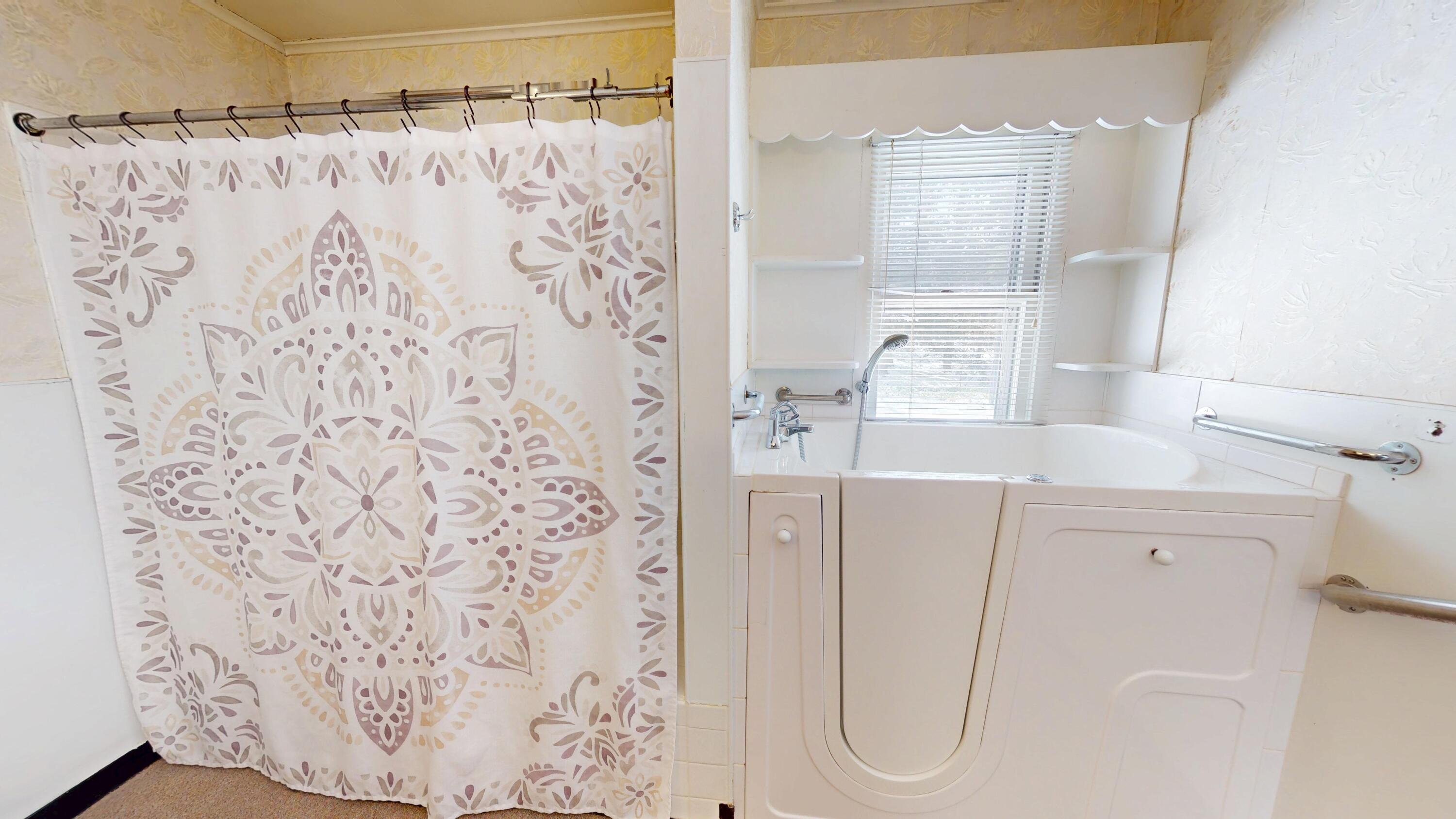 2 Forest Hill Terrace Orono ME 04473