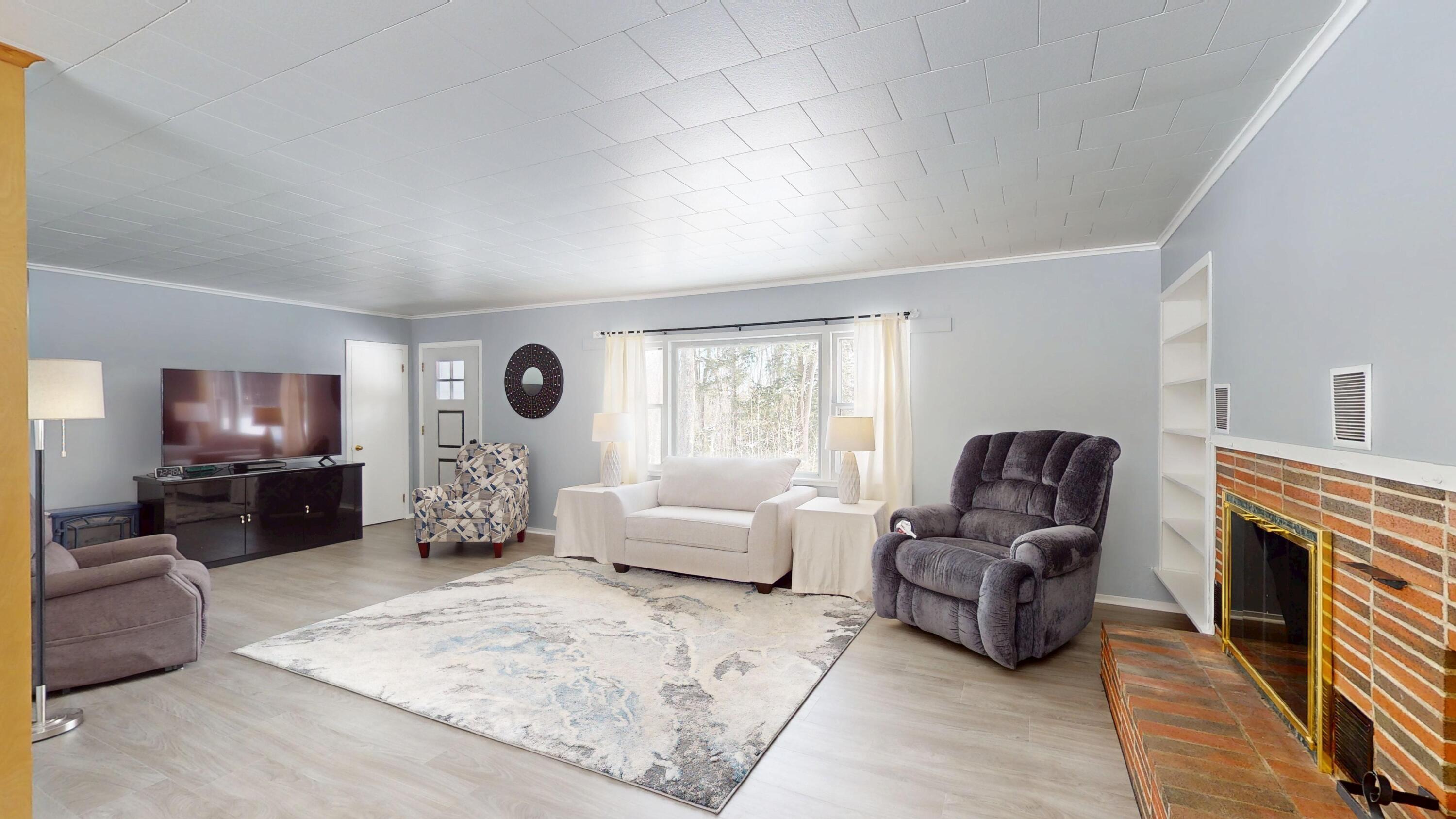 2 Forest Hill Terrace Orono ME 04473