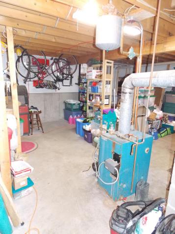 173 Bog Road Northport ME 04849