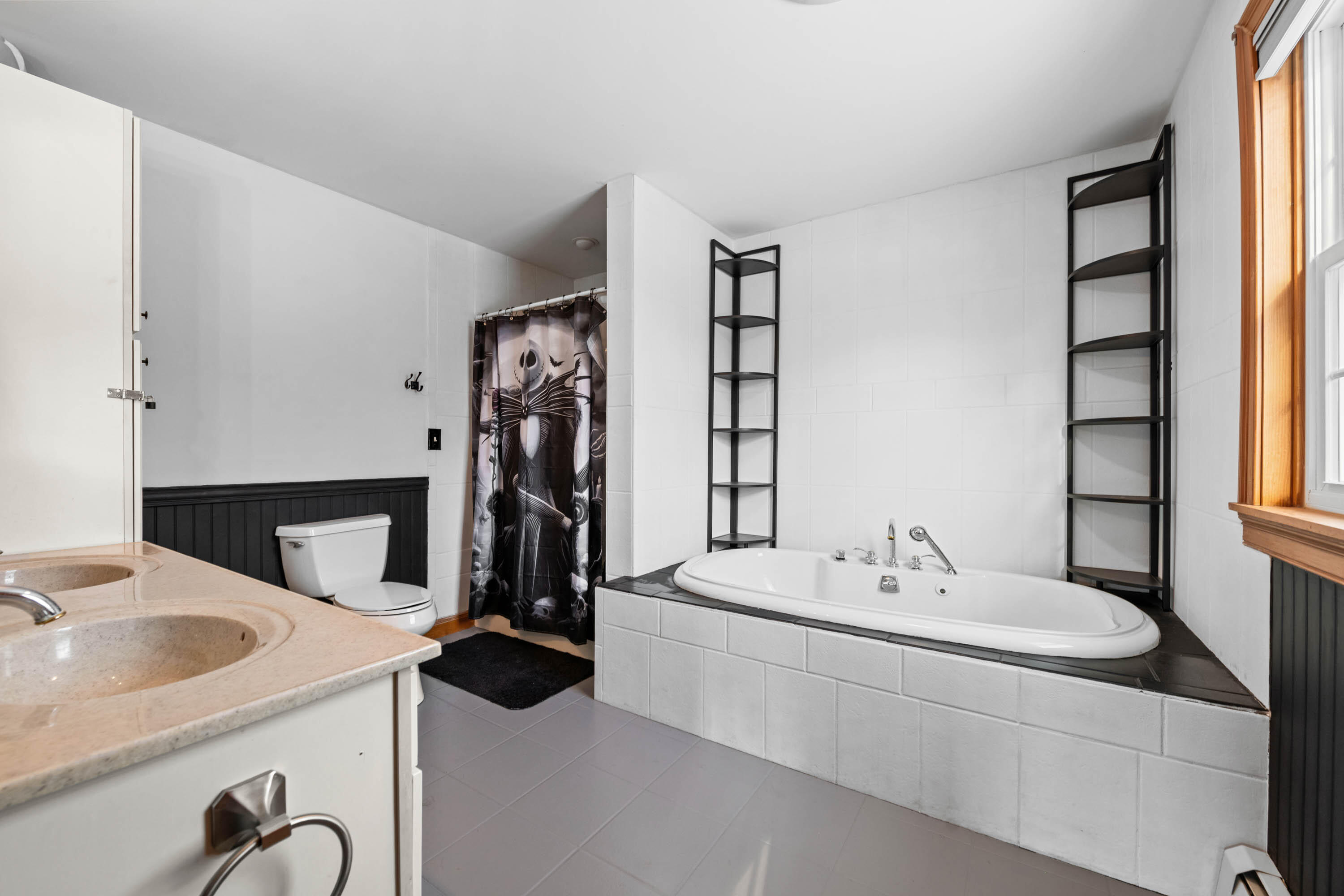 586 Richville Road Standish ME 04084