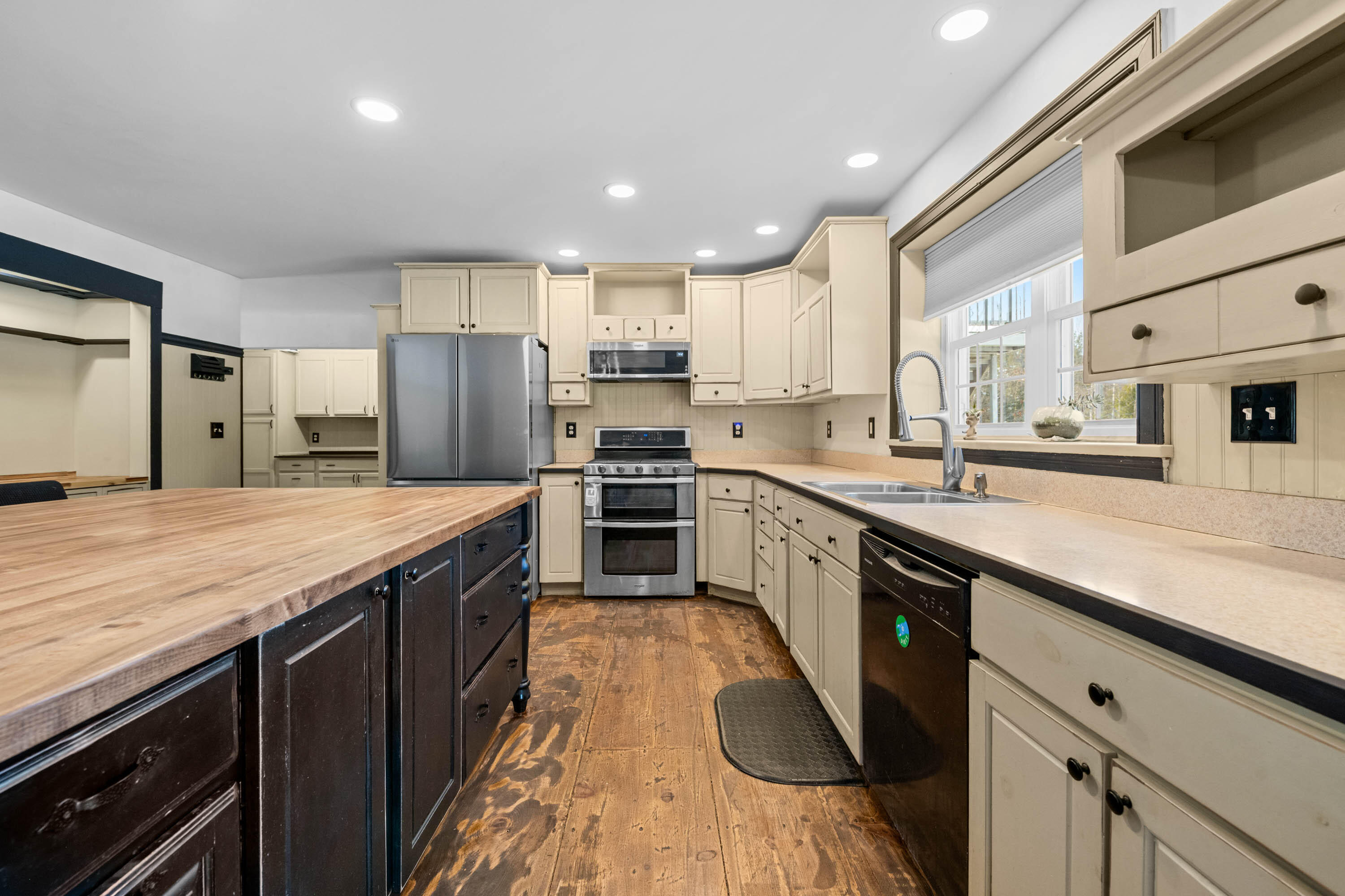 586 Richville Road Standish ME 04084