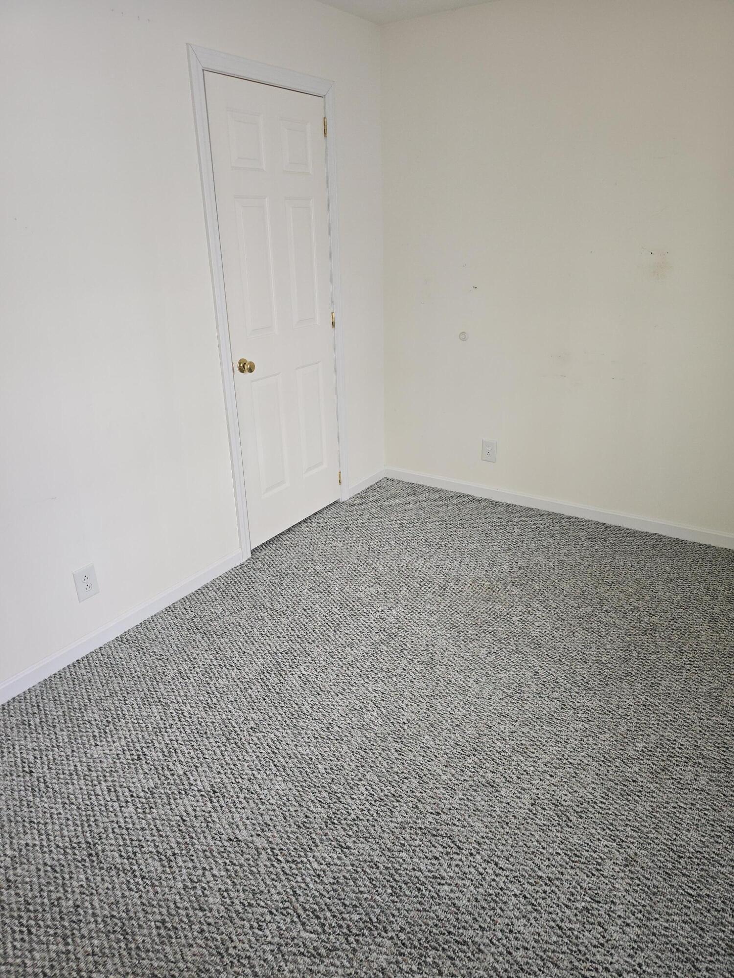 38 Saint Patrick Avenue Lewiston ME 04240