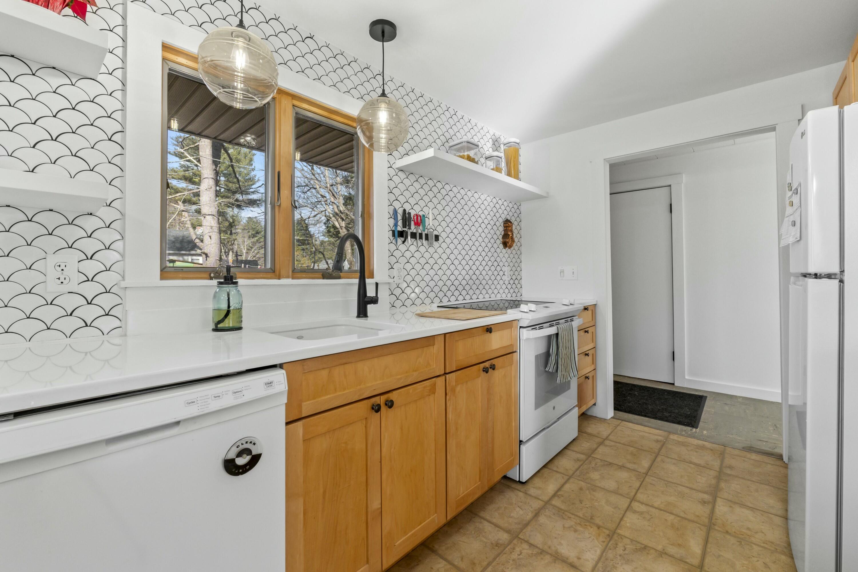 1 Wild Rose Lane Eliot ME 03903