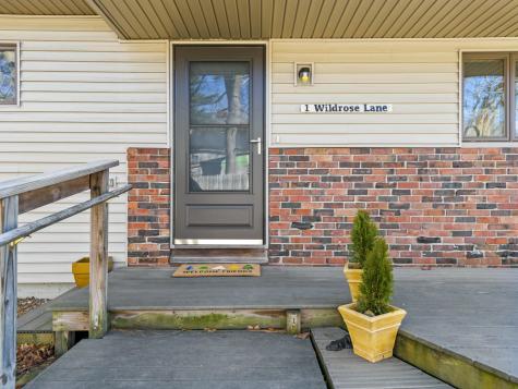 1 Wild Rose Lane Eliot ME 03903