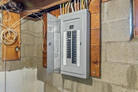 1 Wild Rose Lane Eliot ME 03903