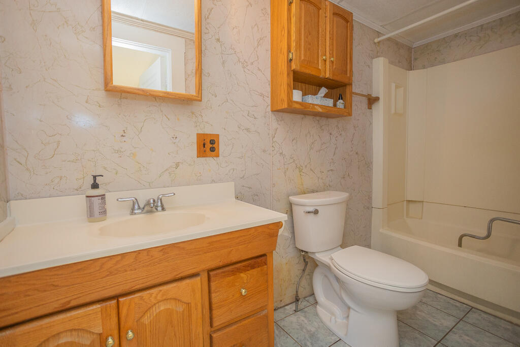 131 Oakes Street Farmington ME 04938