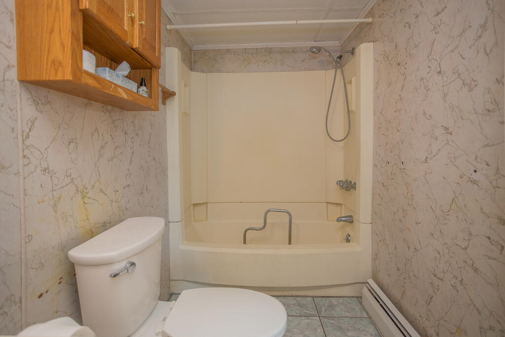 131 Oakes Street Farmington ME 04938