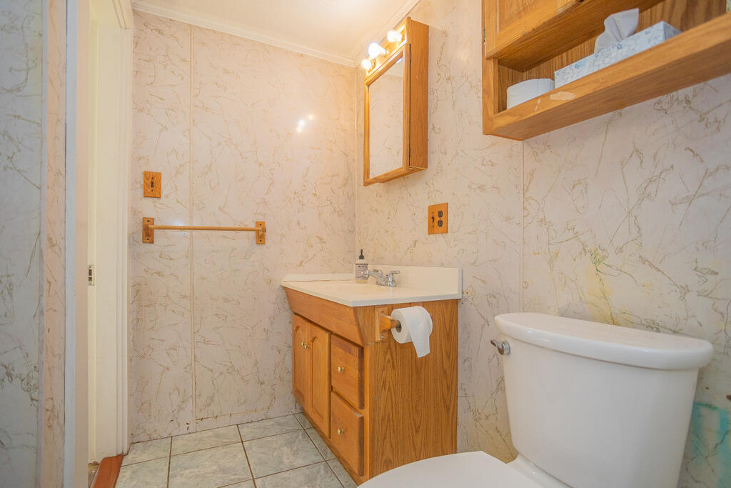 131 Oakes Street Farmington ME 04938