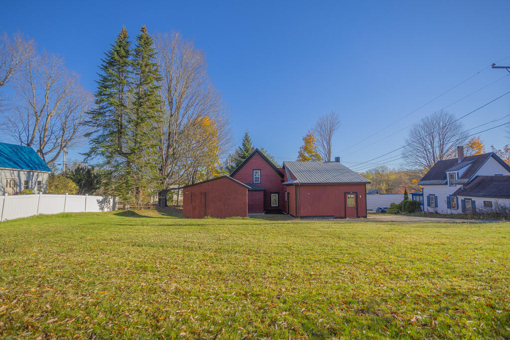 131 Oakes Street Farmington ME 04938