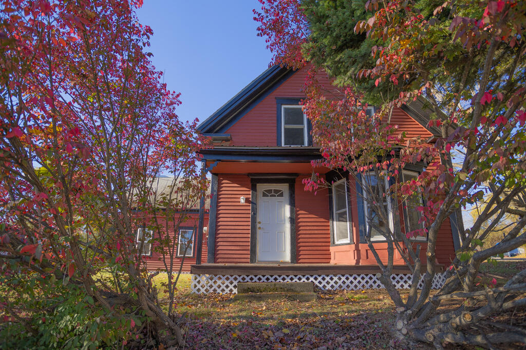 131 Oakes Street Farmington ME 04938