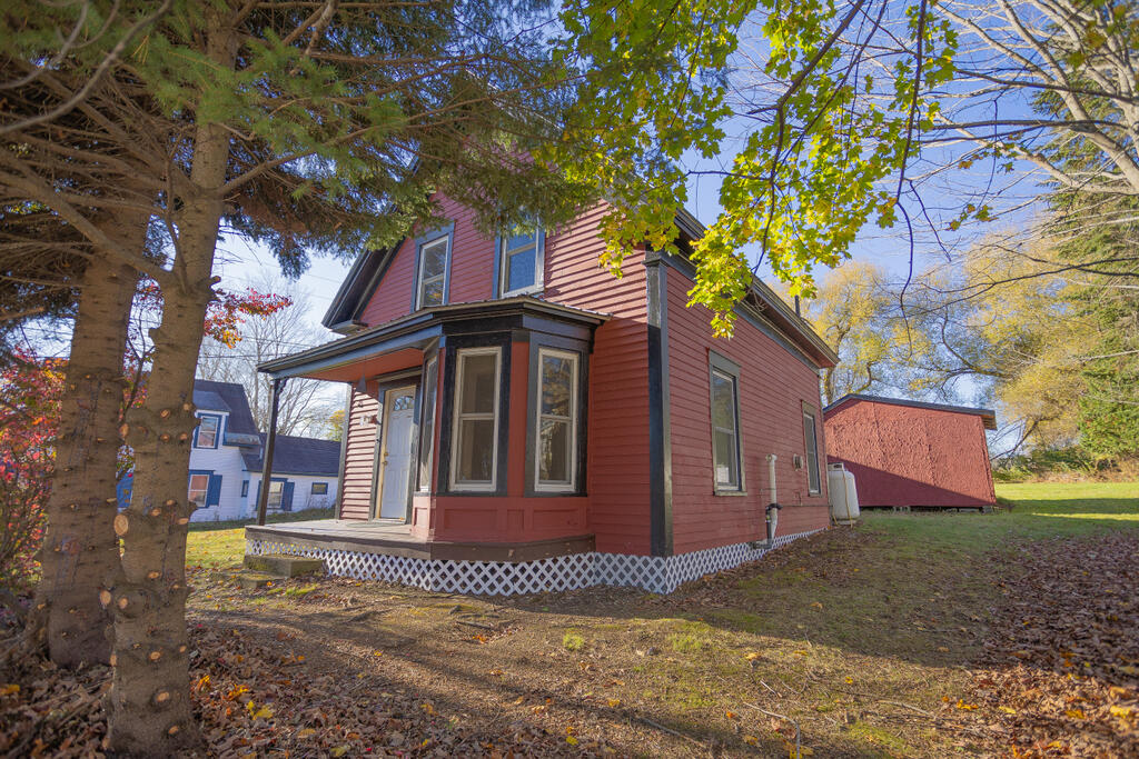 131 Oakes Street Farmington ME 04938