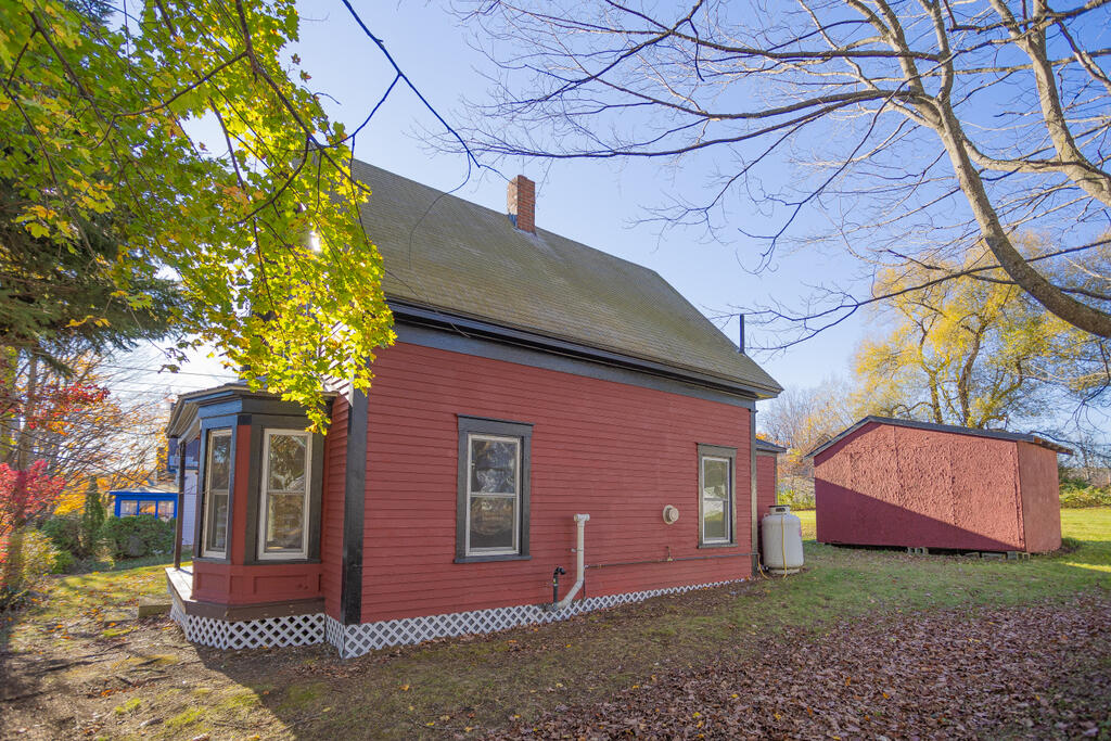 131 Oakes Street Farmington ME 04938