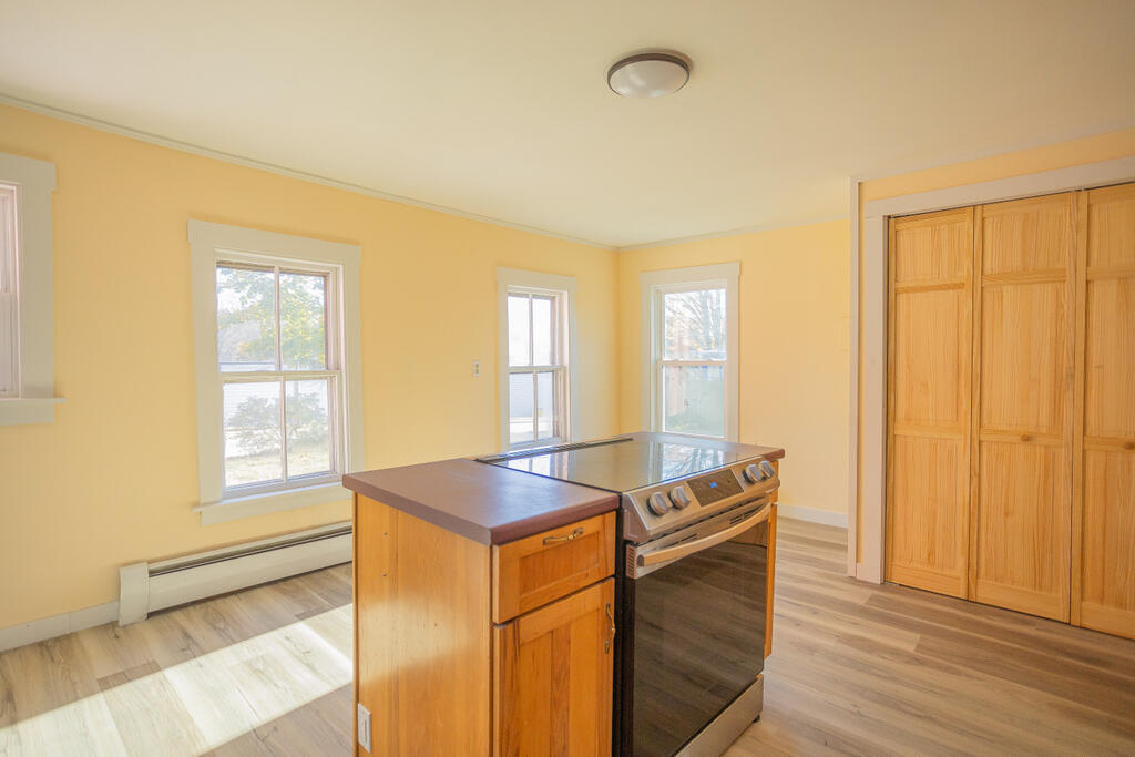 131 Oakes Street Farmington ME 04938