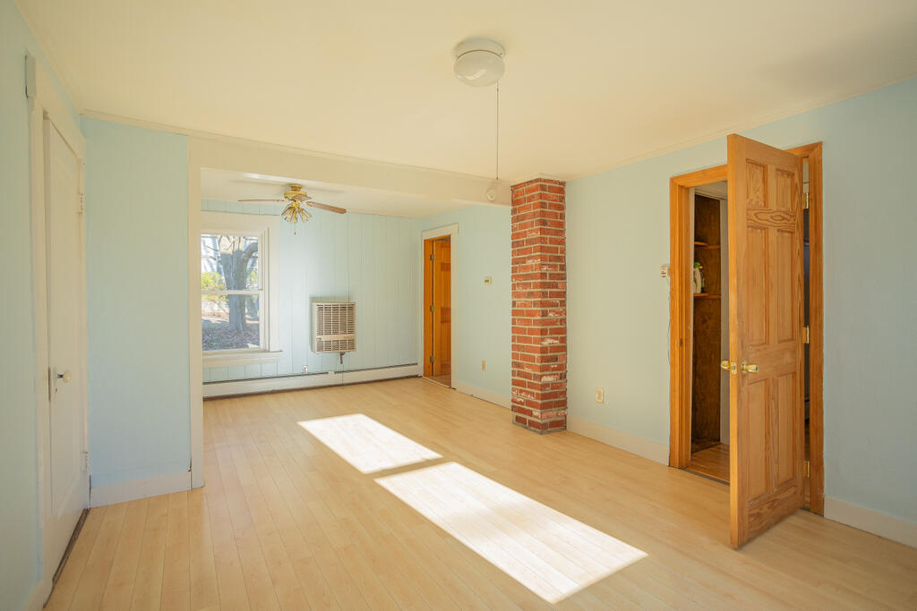 131 Oakes Street Farmington ME 04938