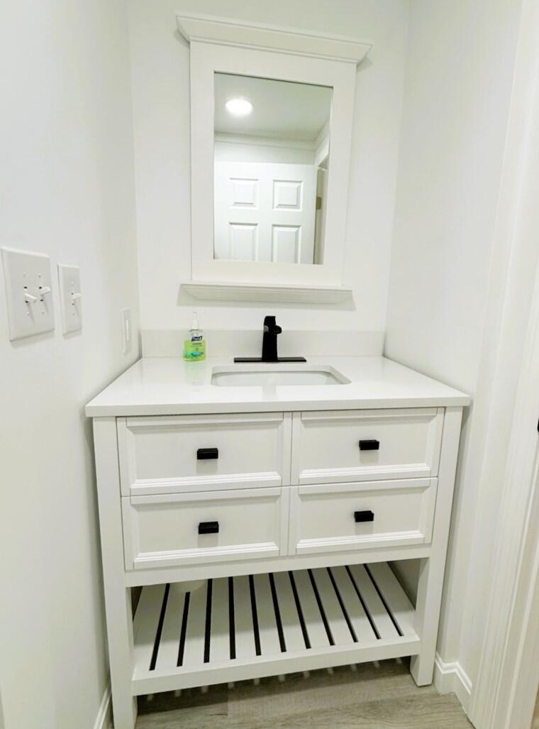 12 Burns Drive Friendship ME 04547