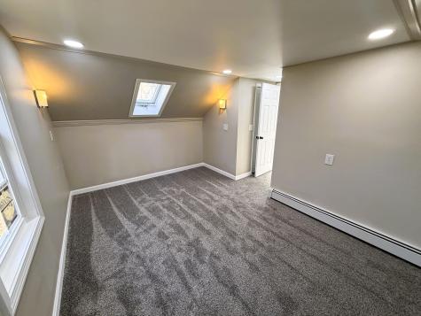 12 Burns Drive Friendship ME 04547