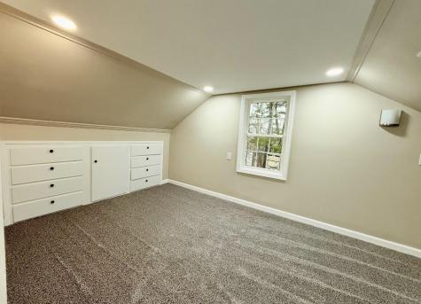 12 Burns Drive Friendship ME 04547