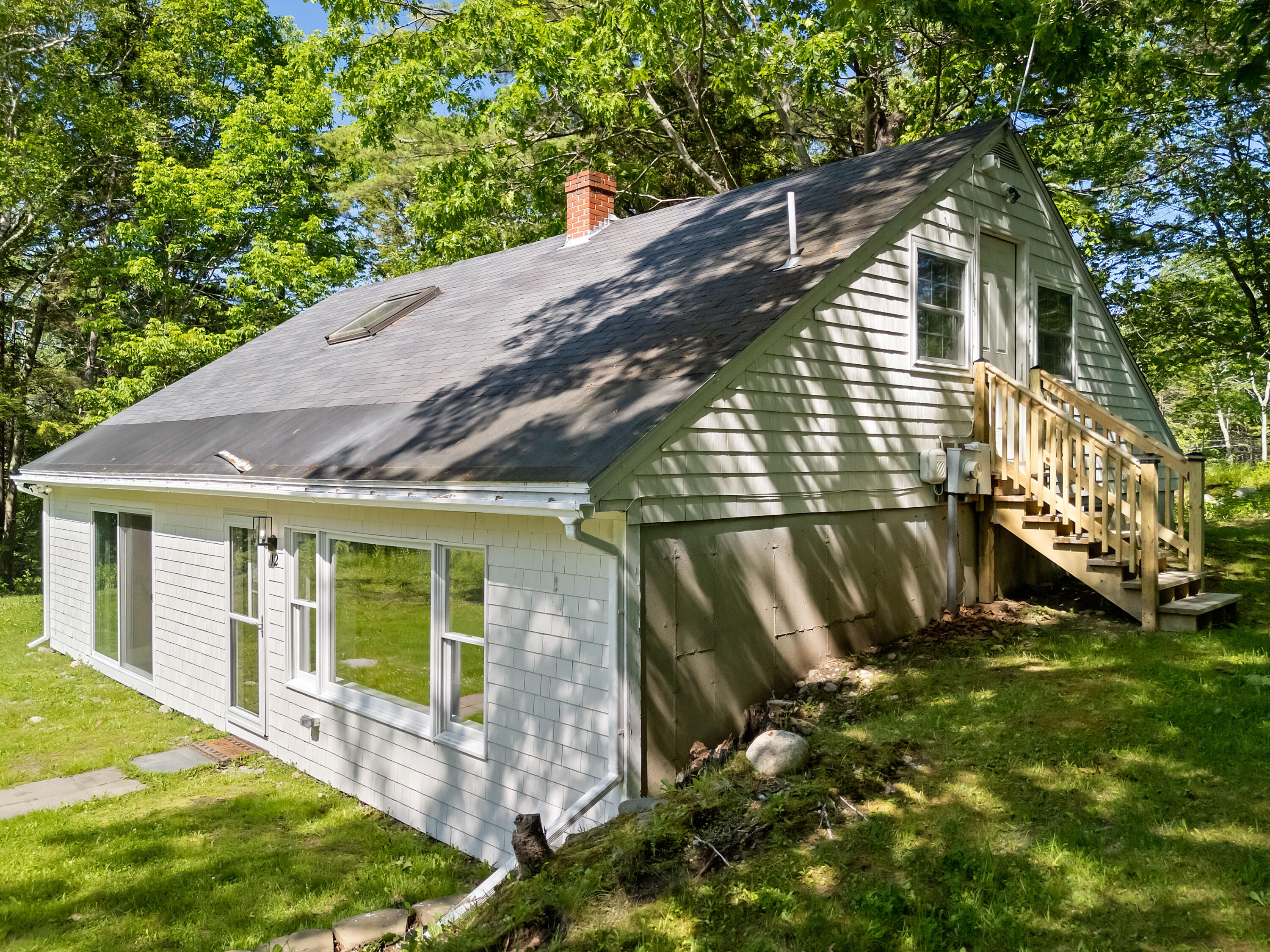 12 Burns Drive Friendship ME 04547