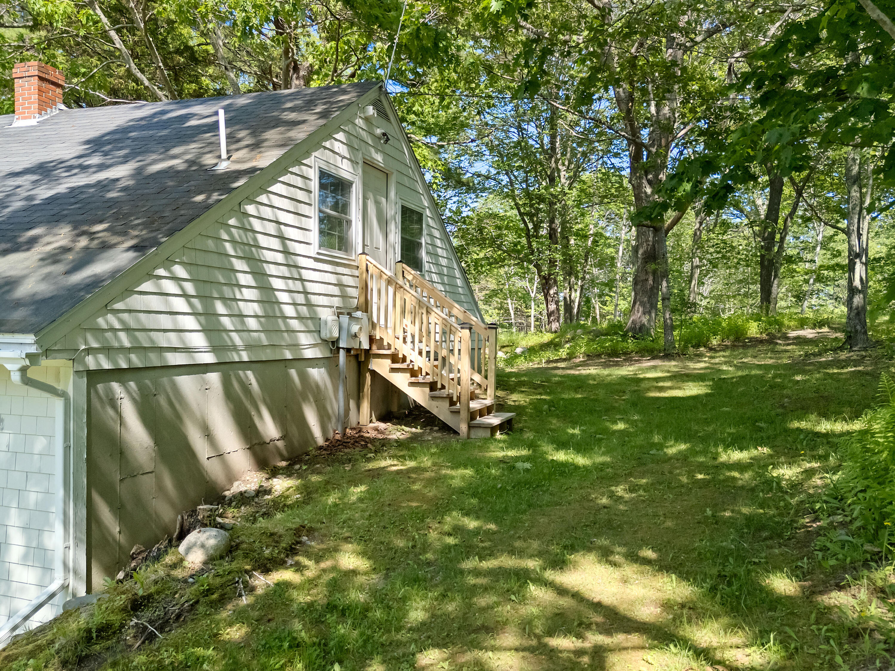 12 Burns Drive Friendship ME 04547