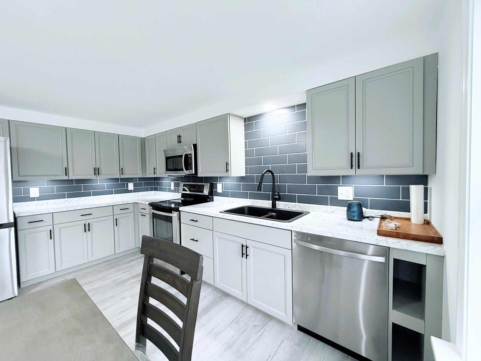 12 Burns Drive Friendship ME 04547