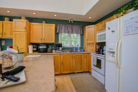 14 Dragonfly Lane Oxford ME 04270