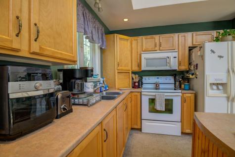 14 Dragonfly Lane Oxford ME 04270