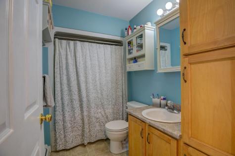 14 Dragonfly Lane Oxford ME 04270