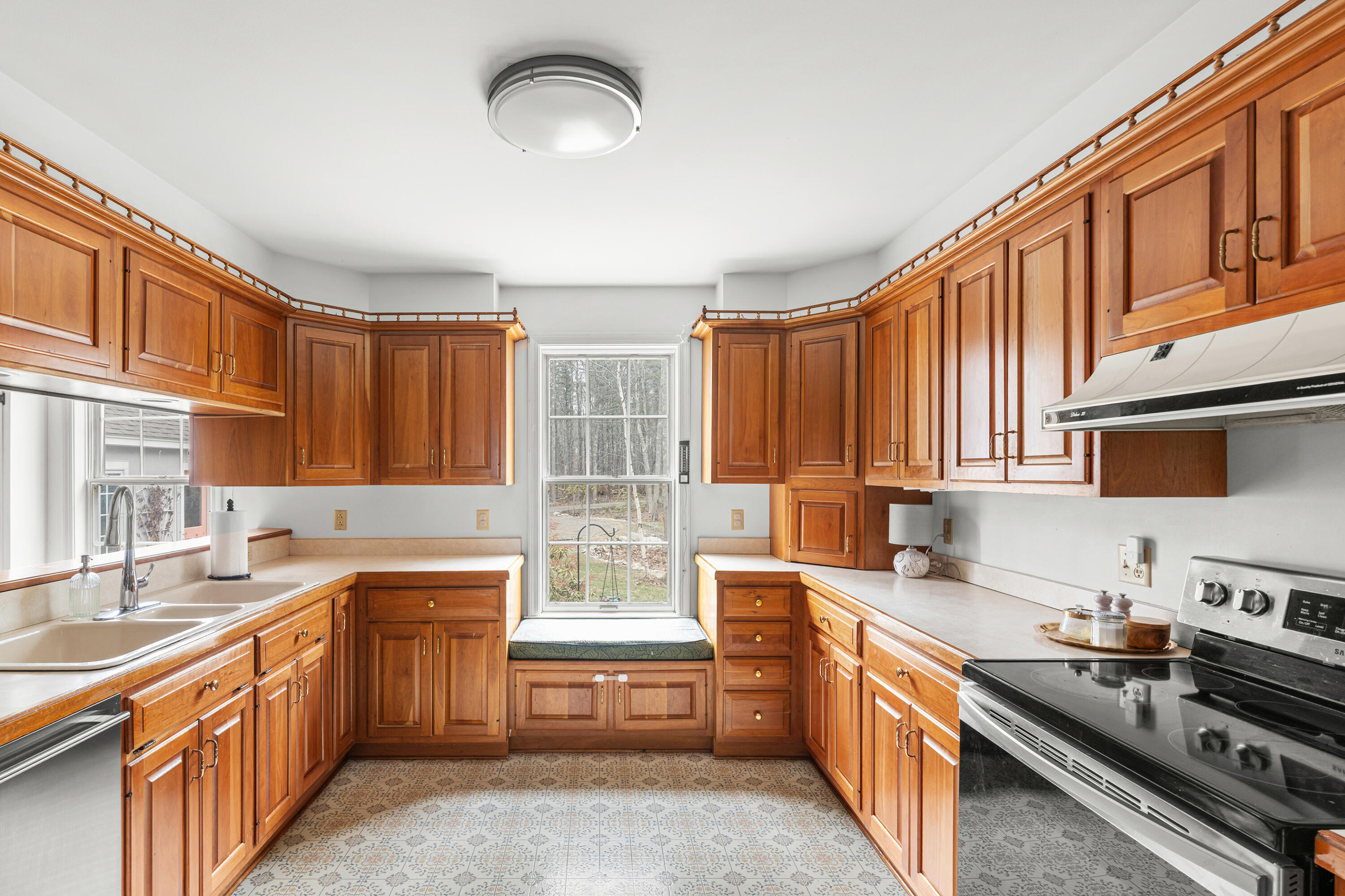 46 River Edge Drive Woolwich ME 04579