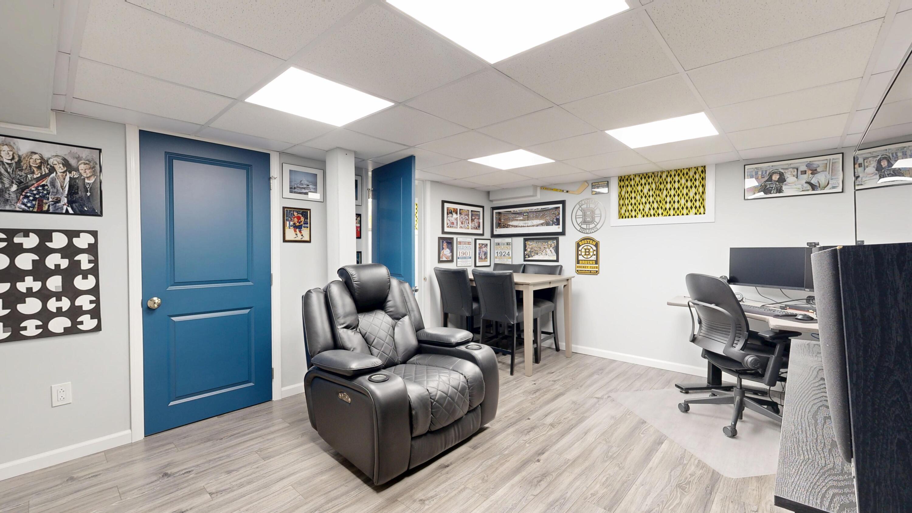 30 Rideout Avenue Lewiston ME 04240