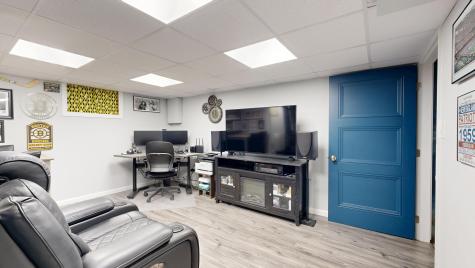 30 Rideout Avenue Lewiston ME 04240