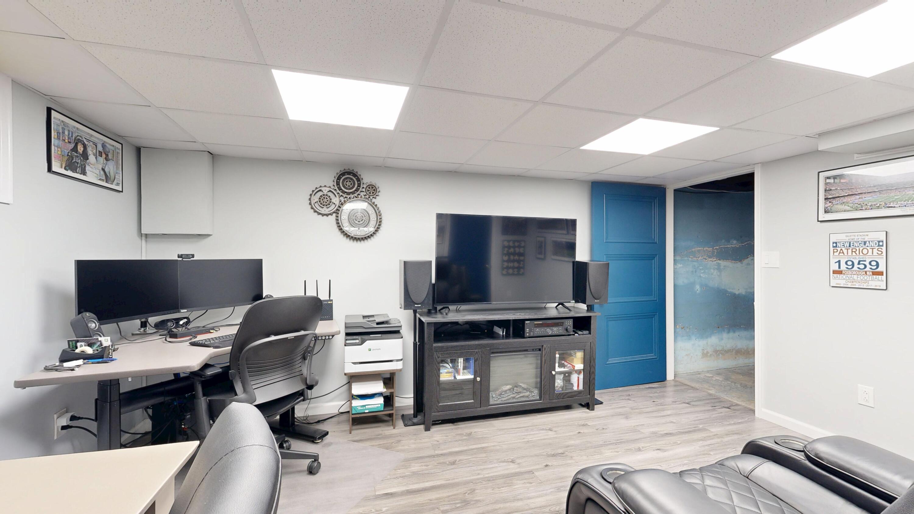 30 Rideout Avenue Lewiston ME 04240