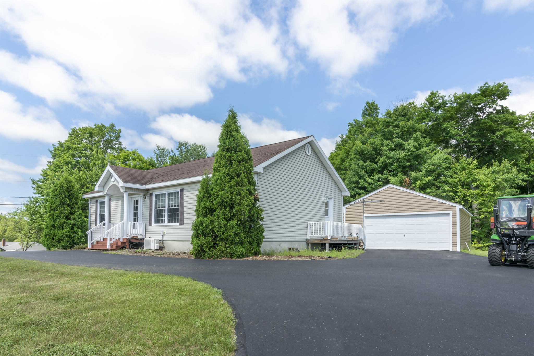 152 Turkey Lane Auburn ME 04210