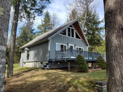 16 Loon Cove Strong ME 04983