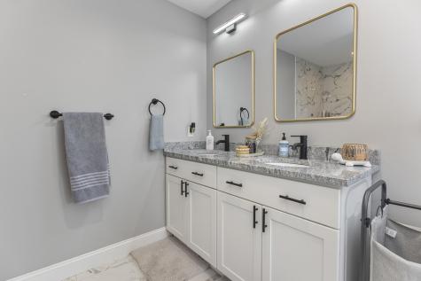 81 Queen Street Gorham ME 04038