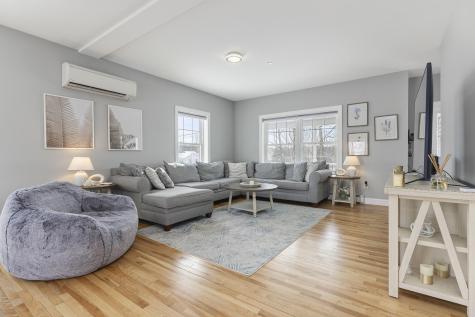 81 Queen Street Gorham ME 04038