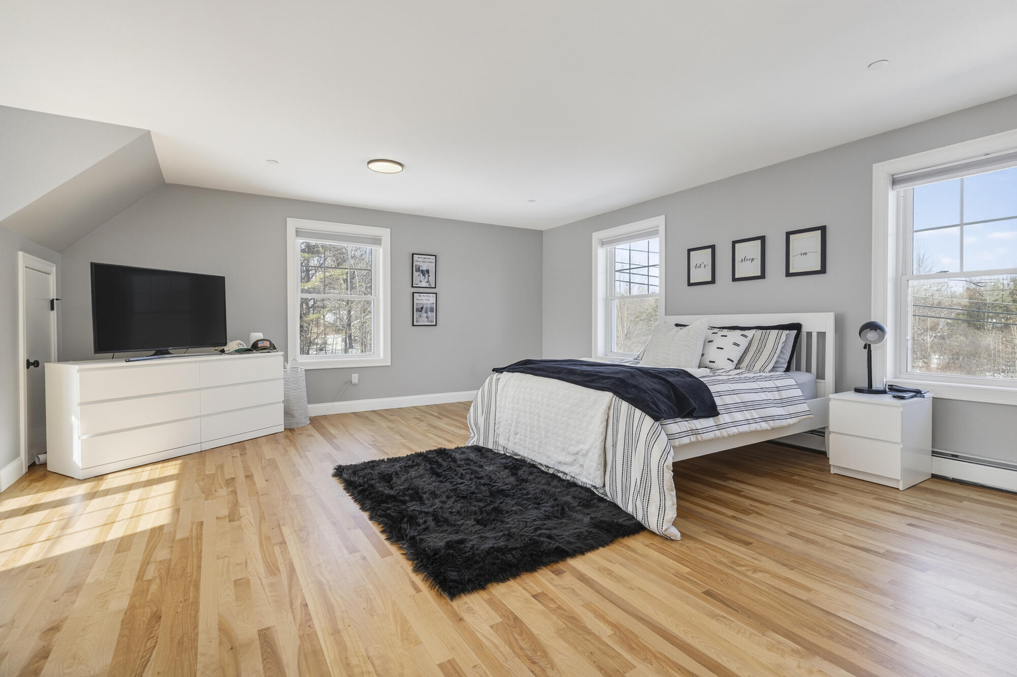 81 Queen Street Gorham ME 04038