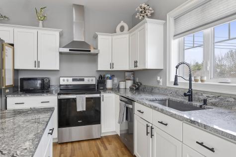 81 Queen Street Gorham ME 04038