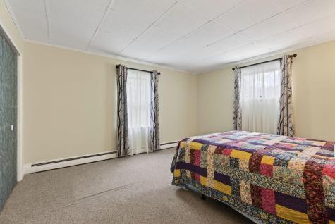 24 Summit Street Auburn ME 04210
