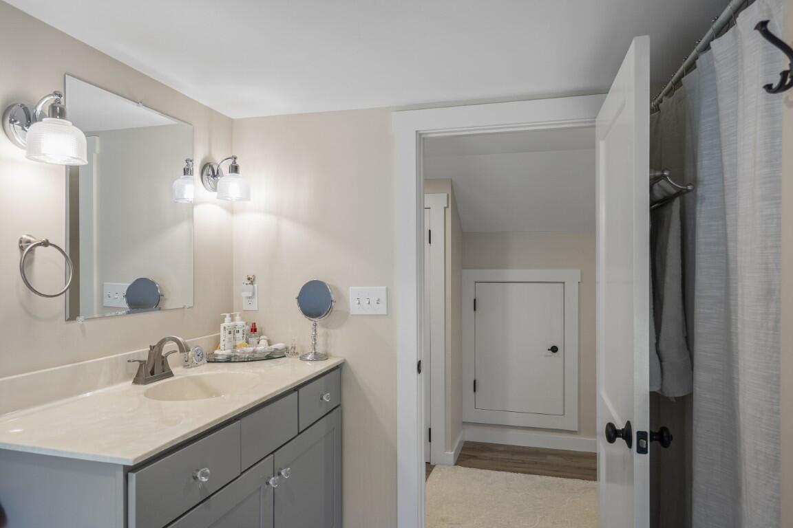 712 Back River Road Boothbay ME 04537