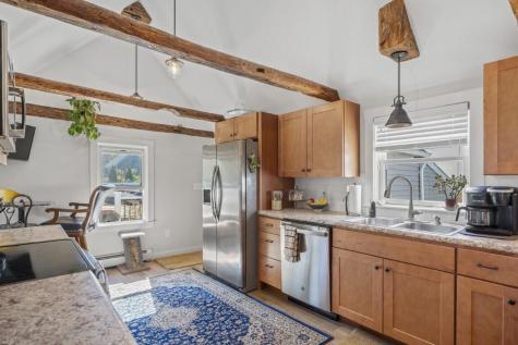 712 Back River Road Boothbay ME 04537