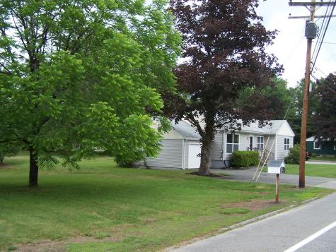 408 East Avenue Lewiston ME 04240