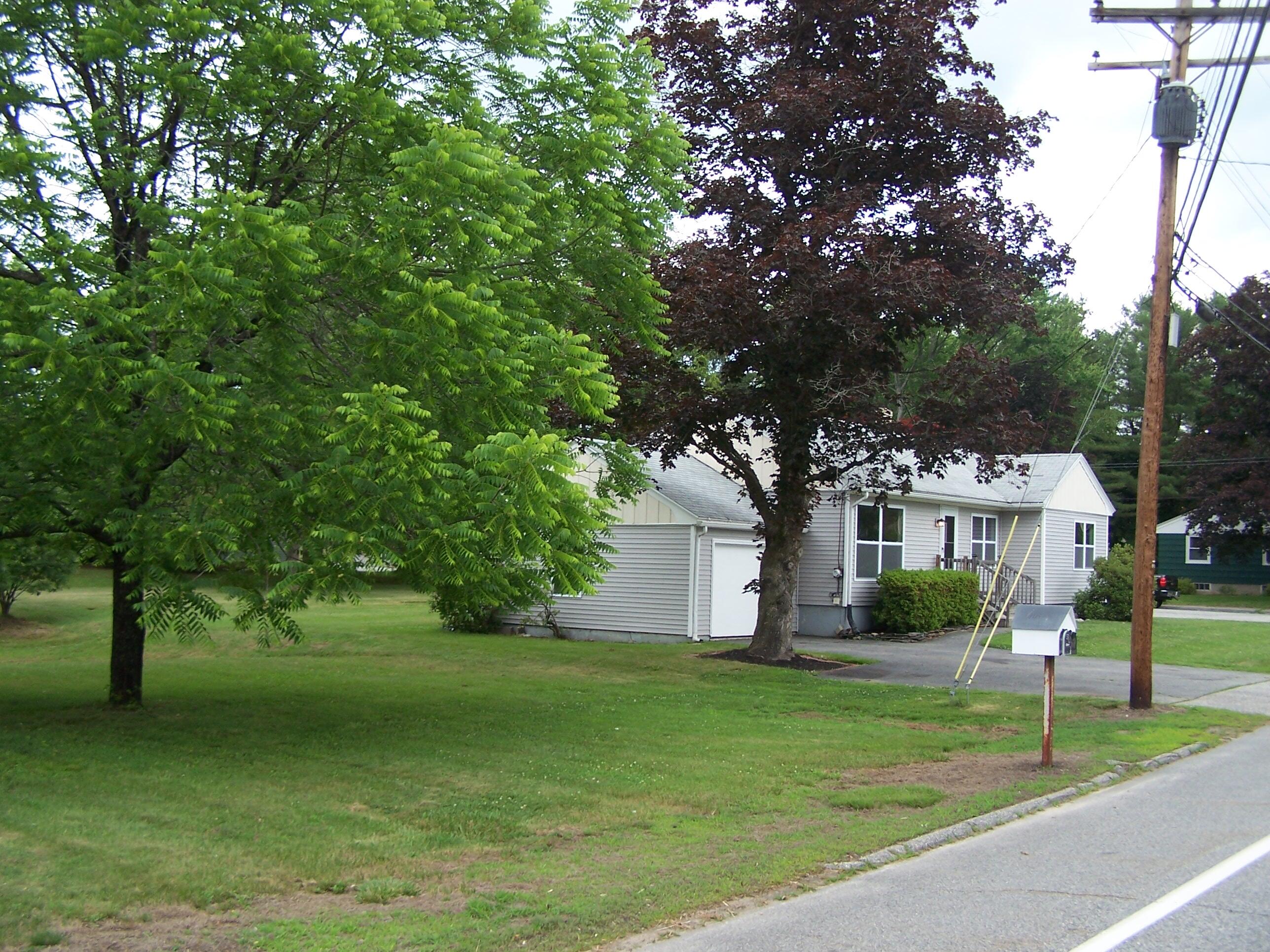 408 East Avenue Lewiston ME 04240