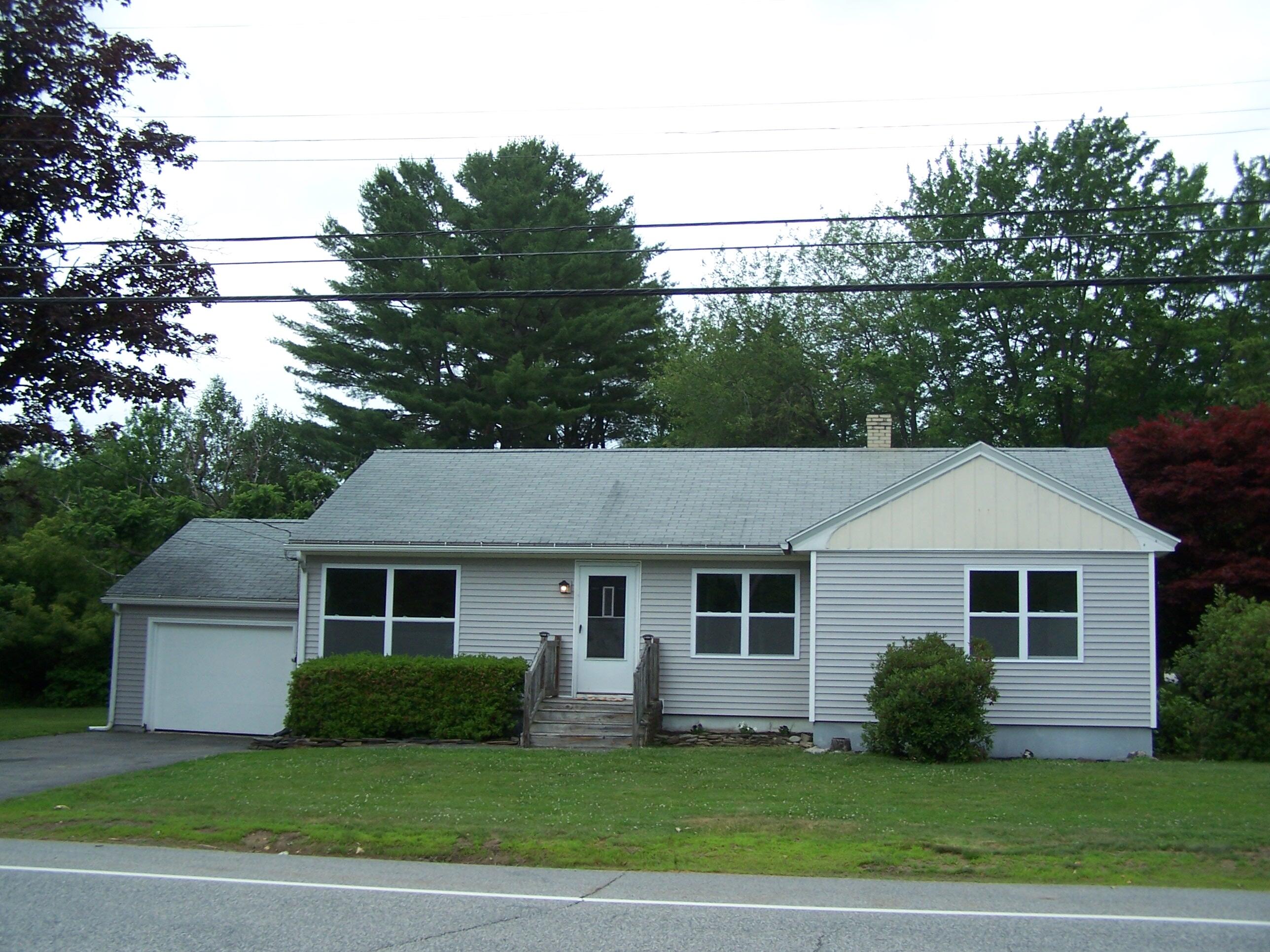 408 East Avenue Lewiston ME 04240