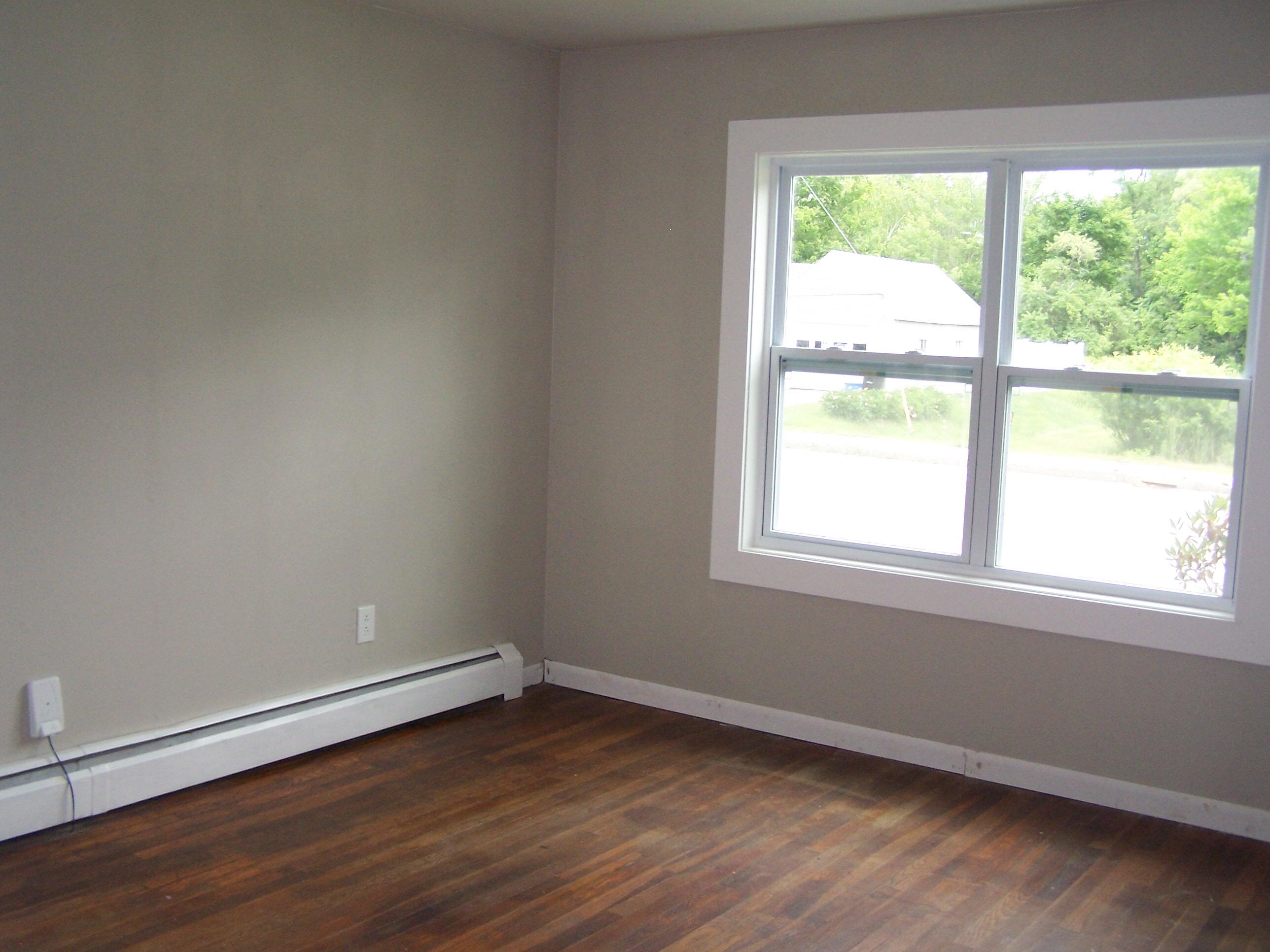 408 East Avenue Lewiston ME 04240