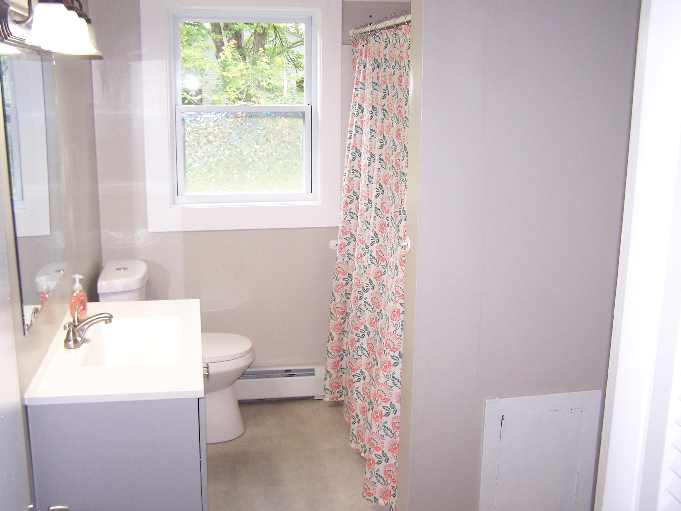 408 East Avenue Lewiston ME 04240