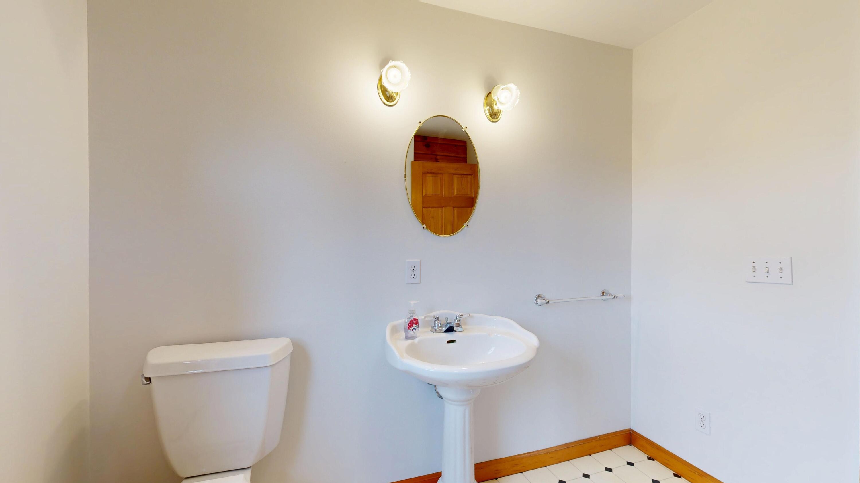 466 Middle Road Sabattus ME 04280