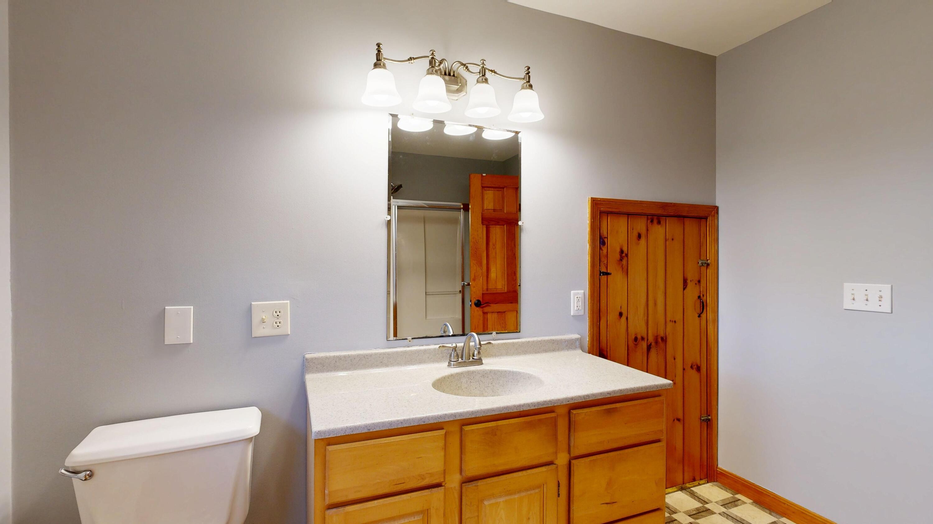 466 Middle Road Sabattus ME 04280