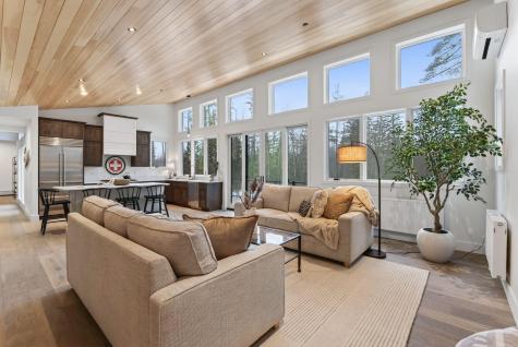 19 Evergreen Lane Newry ME 04261