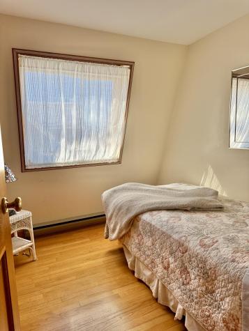 919 Island Avenue Long Island ME 04050