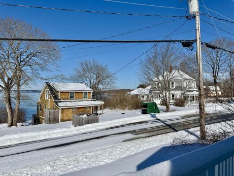 919 Island Avenue Long Island ME 04050